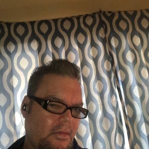 Meet your Posher, Lenny